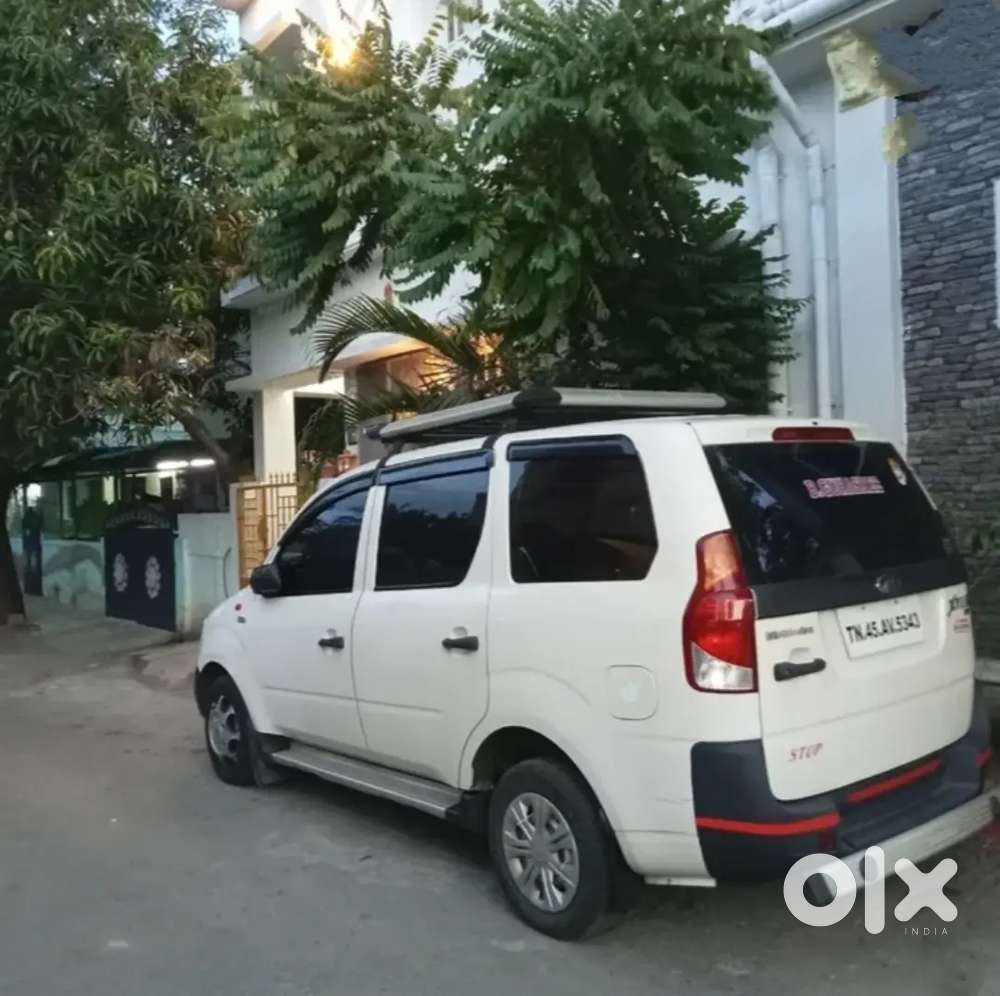 Mahindra Xylo 2011