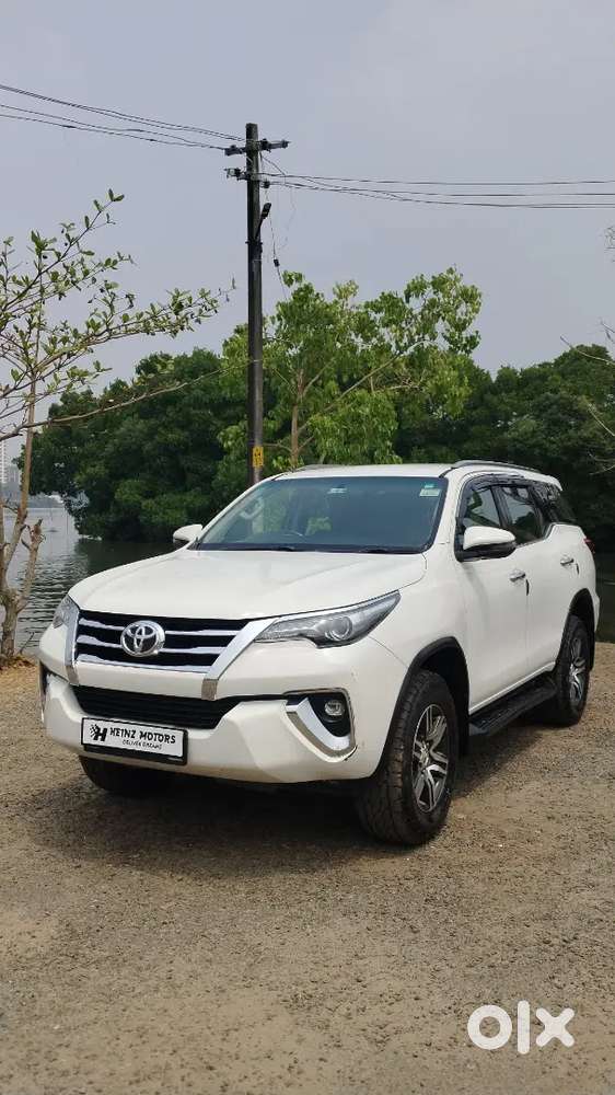 Toyota Fortuner 2017 Diesel 165000 Km Driven , Hr Regn With Noc