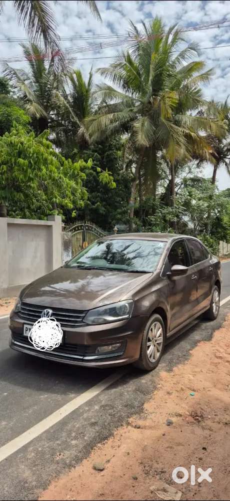 Volkswagen Vento Highline 2015