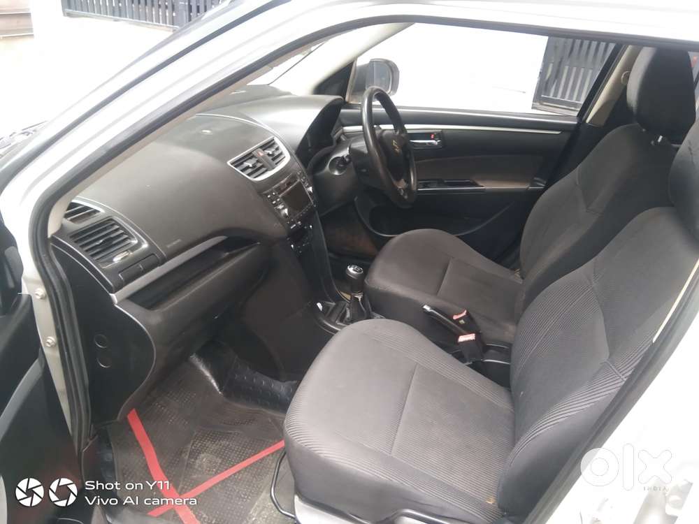 Maruti Suzuki Swift Vvt Zxi, 2014, Petrol