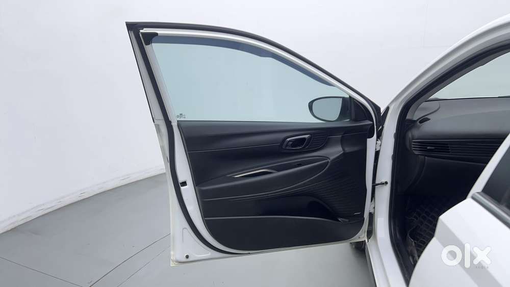 Hyundai I20 Asta (o) 1.2 Ivt, 2022, Petrol