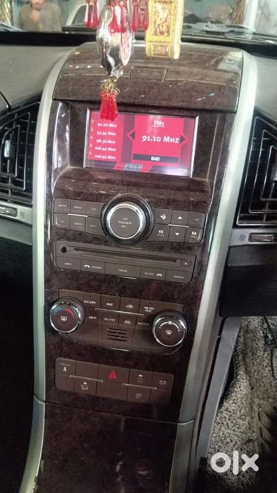Mahindra Xuv500 W8 (diesel) - 80% Tyres, Just Buy & Drive