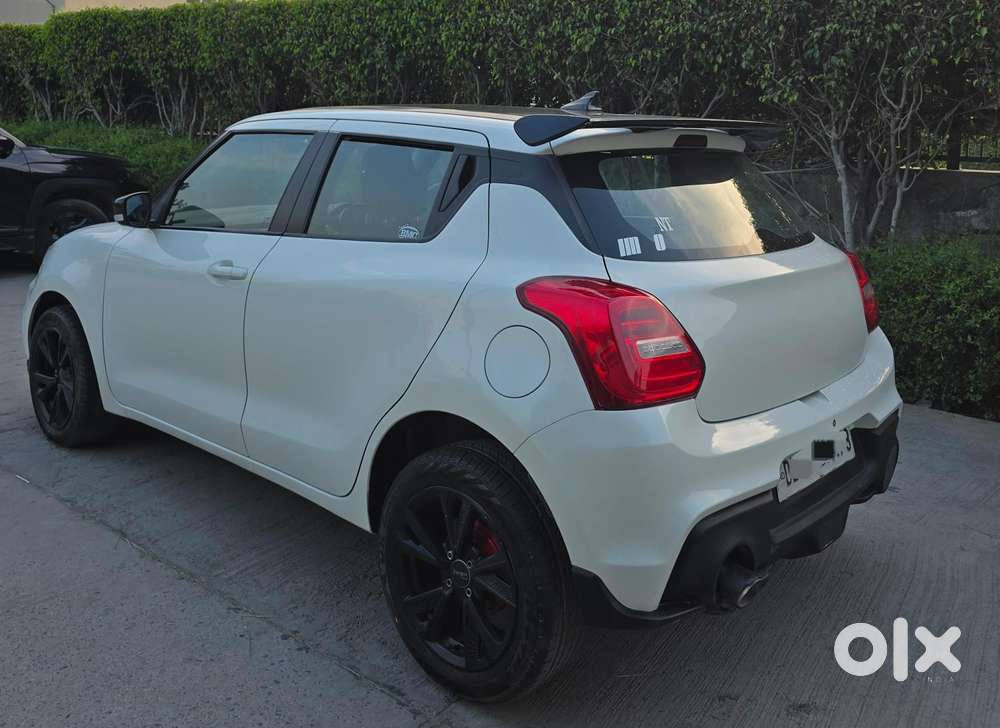 Maruti Suzuki Swift Vxi Optional, 2022, Petrol
