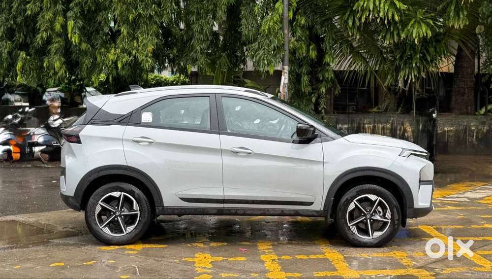 Tata Nexon, 2025, Cng & Hybrids