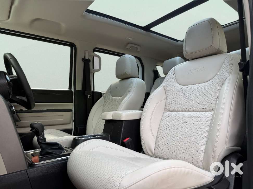 Mahindra Thar Roxx Ax7l Rwd At, 2025, Petrol