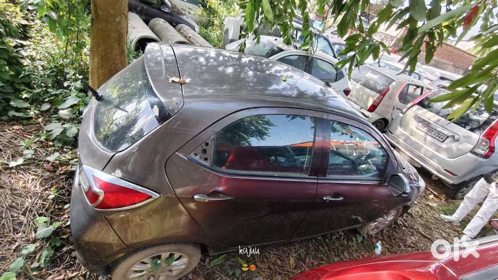 Tata Tiago 1.2 Revotron Xz (o), 2017, Petrol