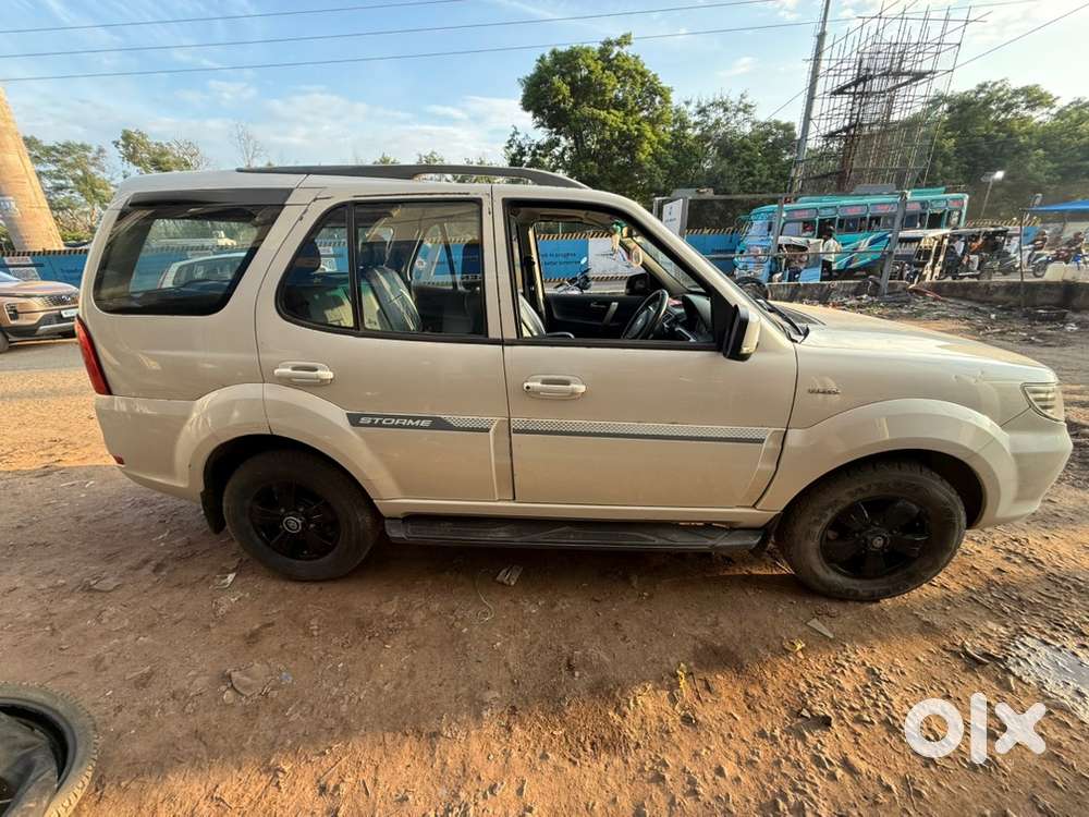 Tata Safari Storme Diesel 2016