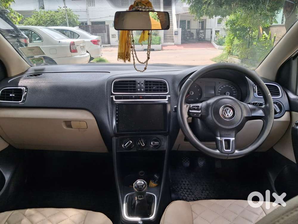 Volkswagen Polo Petrol Highline 1.2l, 2013, Petrol