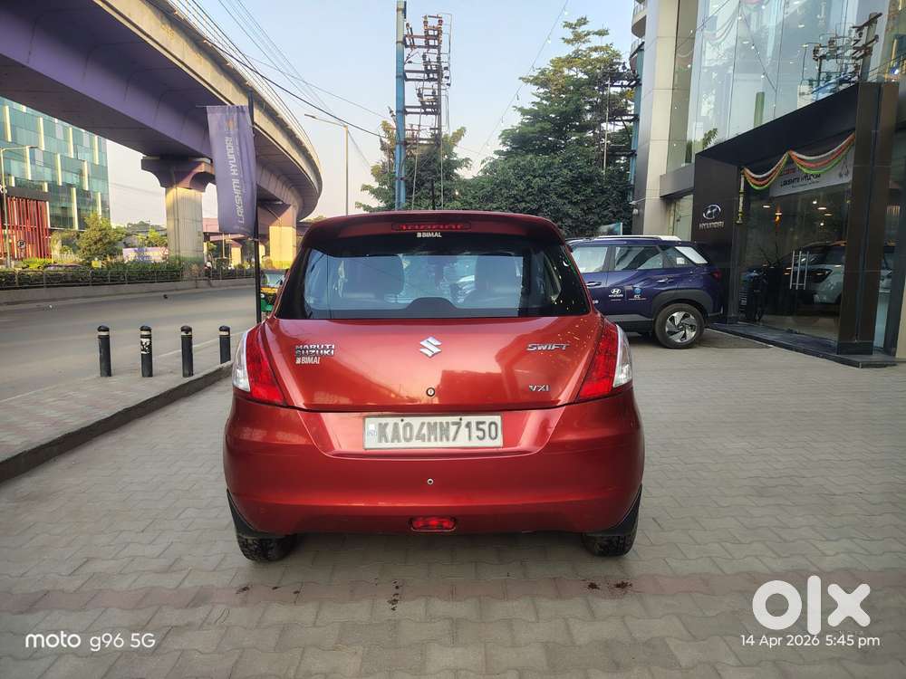Maruti Suzuki Swift Vxi + Manual, 2014, Petrol