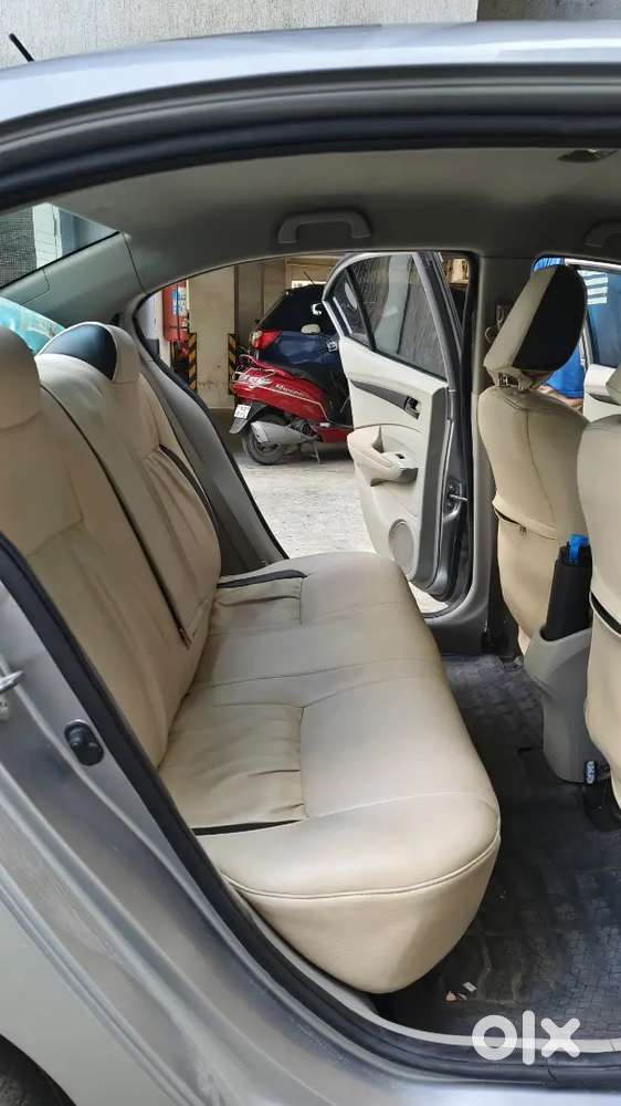 Honda City Petrol AT 2009 Variant