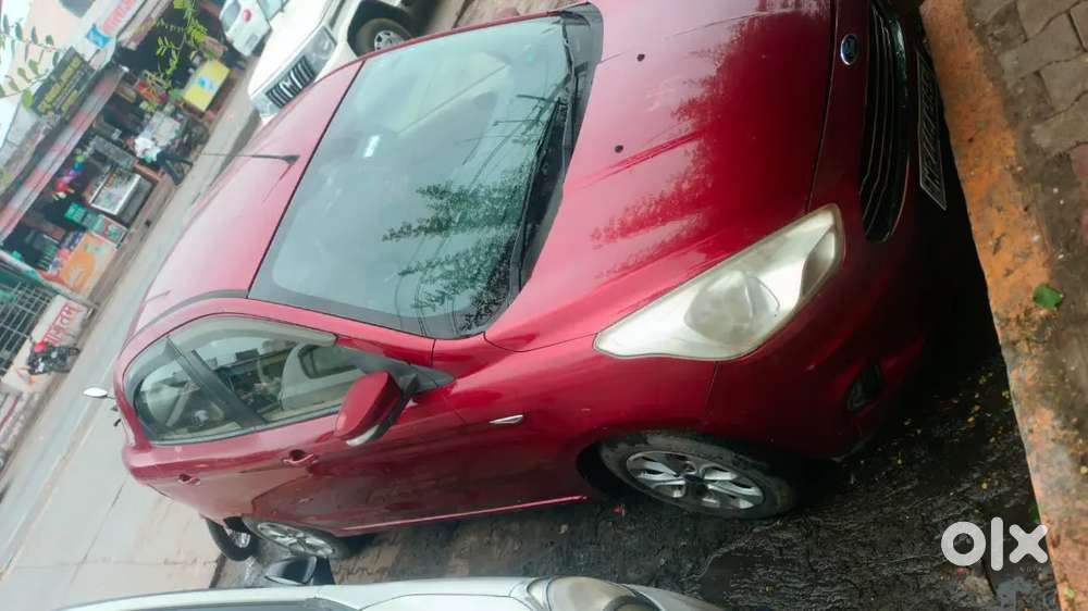 Ford Aspire Titanium Blu 2017