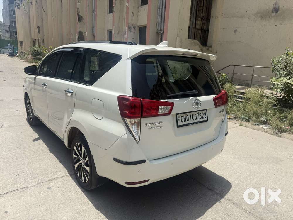Toyota Innova Crysta [2020-ongoing] 2.4 Zx At 7 Str, 2022, Diesel