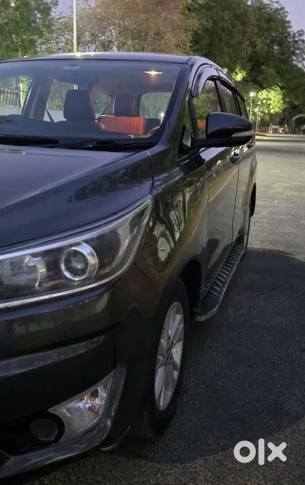 Toyota Innova Crysta 2017