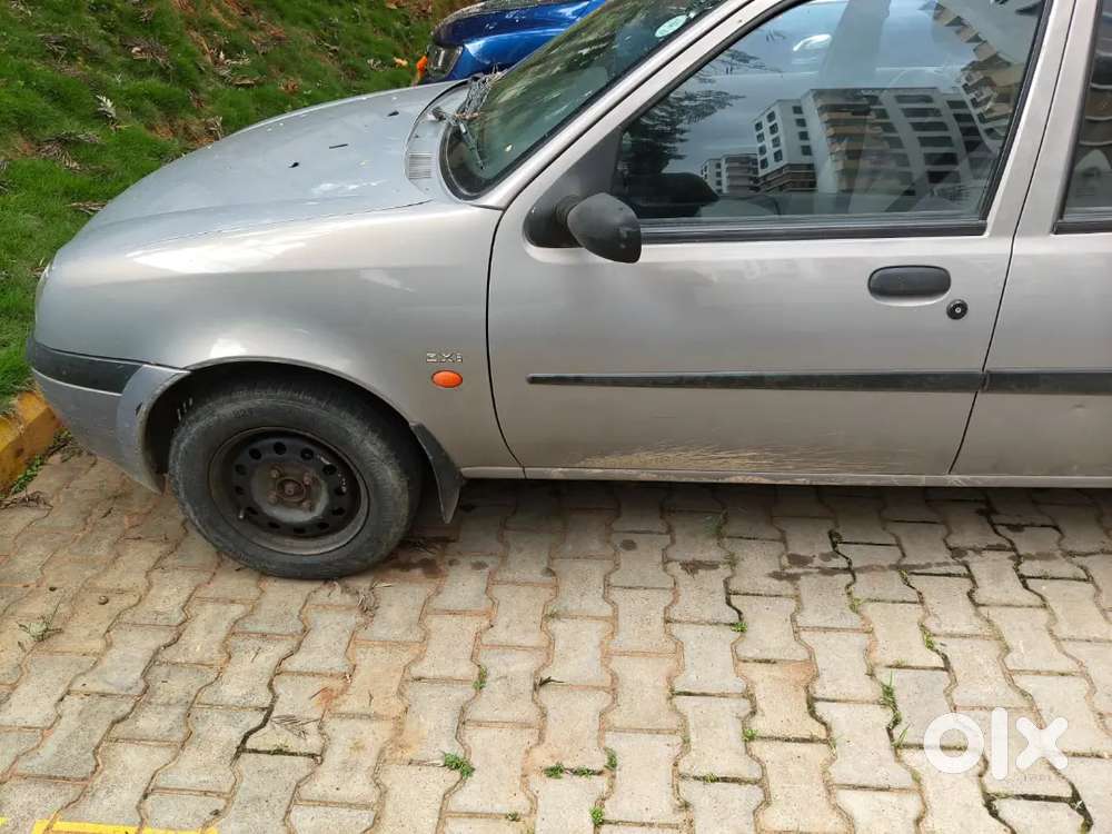 Ford Ikon 1.6 Zxi 2000