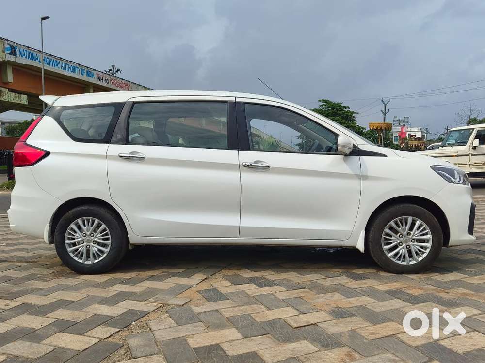 Maruti Suzuki Ertiga Zxi Shvs, 2019, Petrol