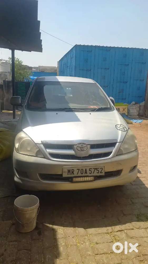 Toyota Innova 2.5 V Well Maintained Mint Condition With Powerful Ac