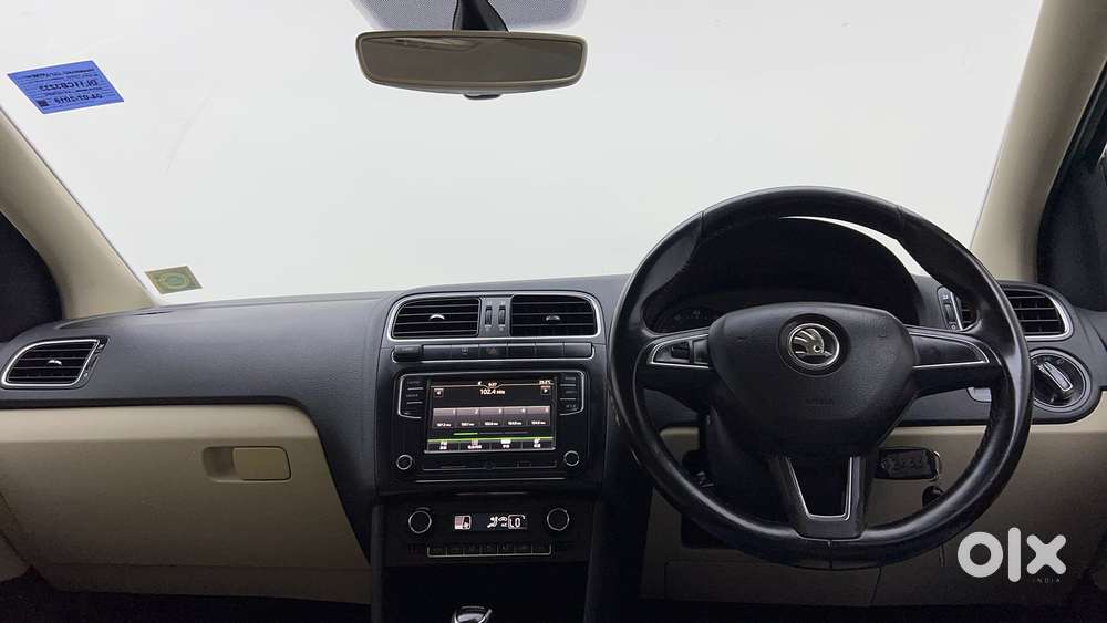 Skoda Rapid 1.6 Mpi At Style, 2018, Petrol