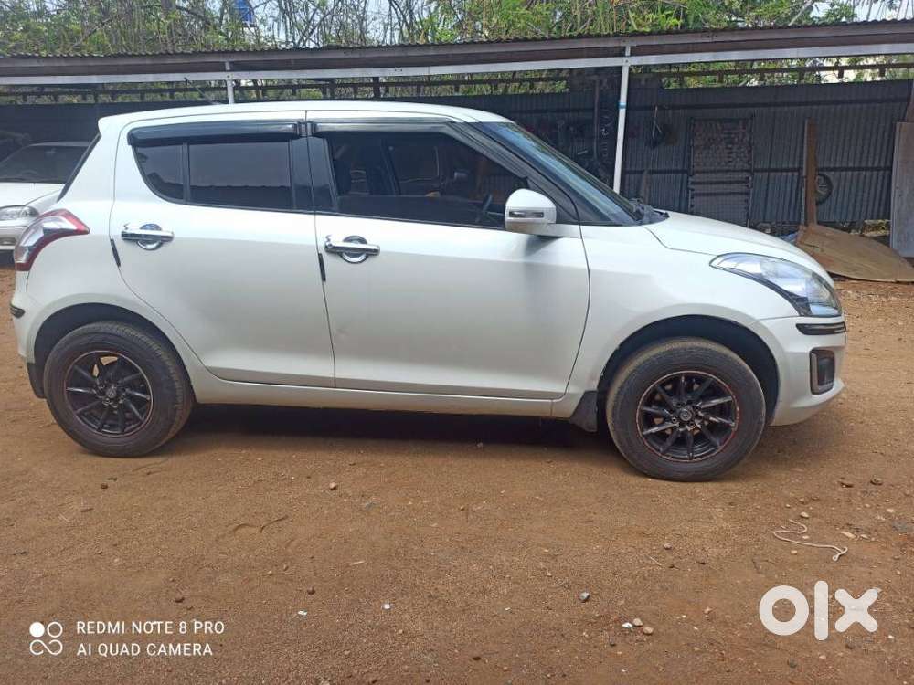Maruti Suzuki Swift Vxi 1.2 Abs Bs-iv, 2015, Petrol