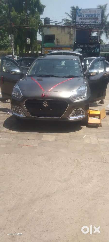 Maruti Suzuki Swift Dzire 2023 Petrol 68100 Km Driven