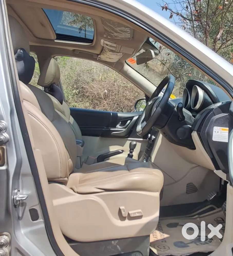 Mahindra Xuv500 2017 Model Year