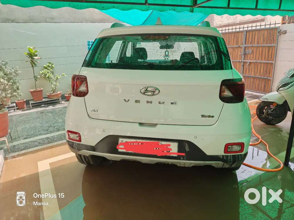 Hyundai Venue 2020 Petrol 72000 Km Driven