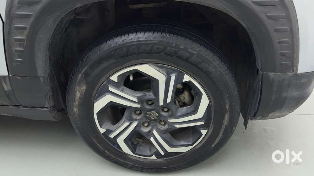 Maruti Suzuki Vitara Brezza 1.5 Zxi Plus At Dual Tone, 2023, Petrol