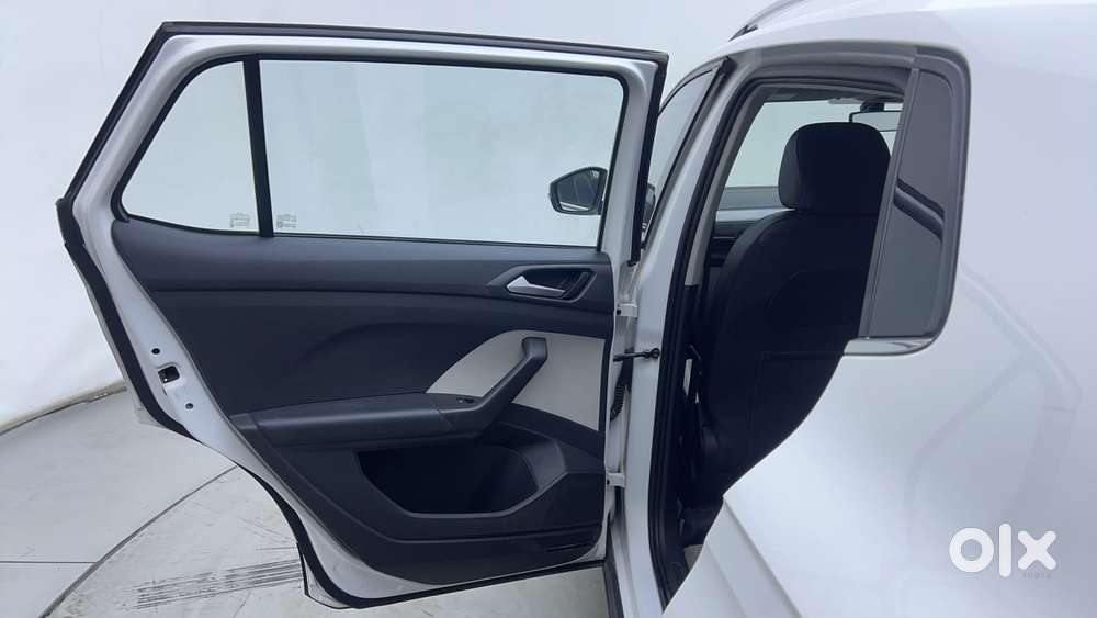 Volkswagen Taigun Topline 1.0 Tsi At (electric Seats), 2022, Petrol