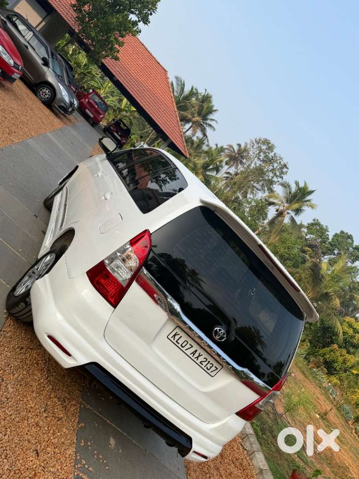 Toyota Innova, 2005