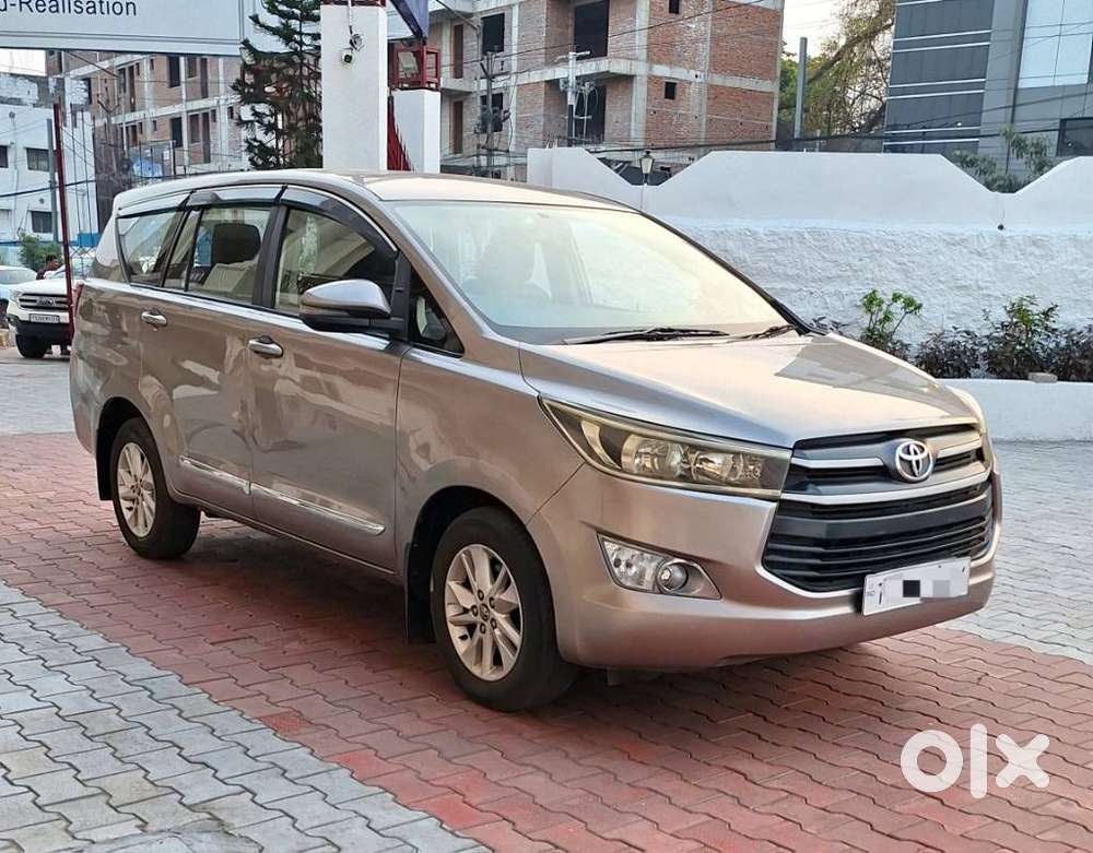 Toyota Innova Crysta
