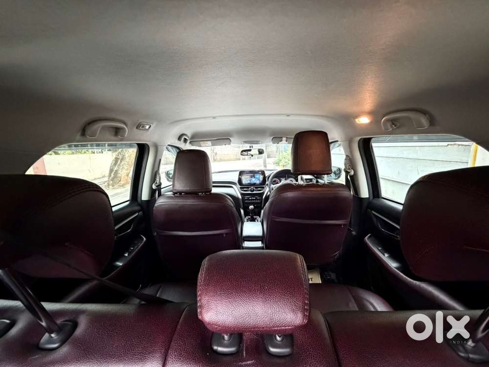 Toyota Urban Cruiser 2023 Hyryder Petrol