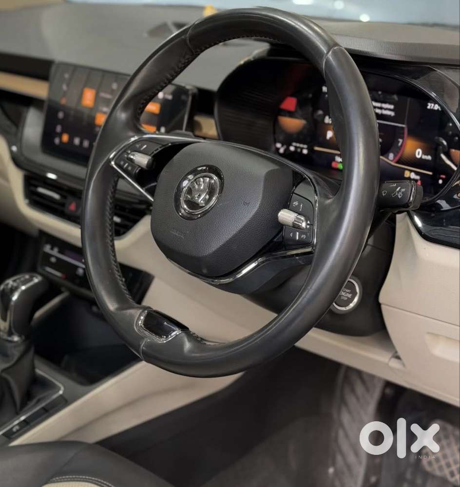 Skoda Slavia 1.0 Ambition Tsi At, 2023, Petrol