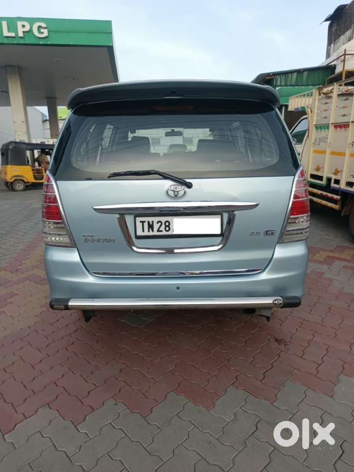 Toyota Innova 2.5 G (diesel) 7 Seater Bs Iv, 2011, Diesel