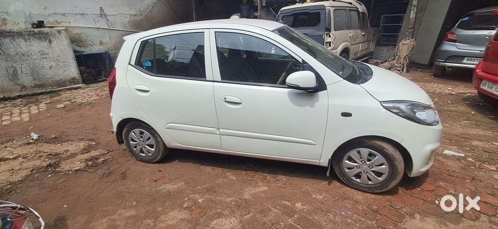 Hyundai I10 Sportz, 2011, Petrol
