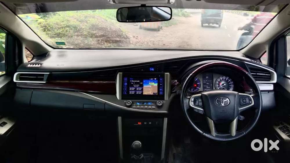 Toyota Innova Crysta 2017 Diesel 82000 Km Driven