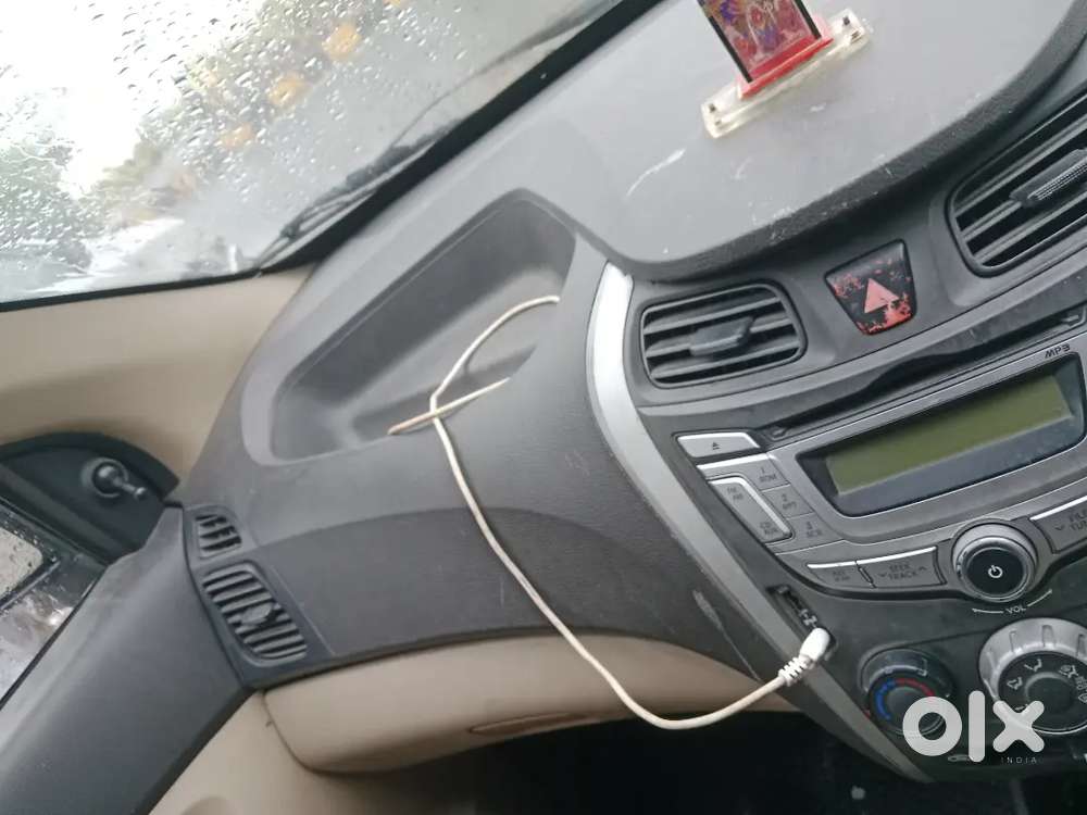 Pourly Petrol, Power Windo, Power Staring, Ac , Music, Seats All Ok
