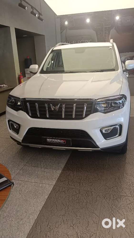 Mahindra Scorpio N Petrol 2025