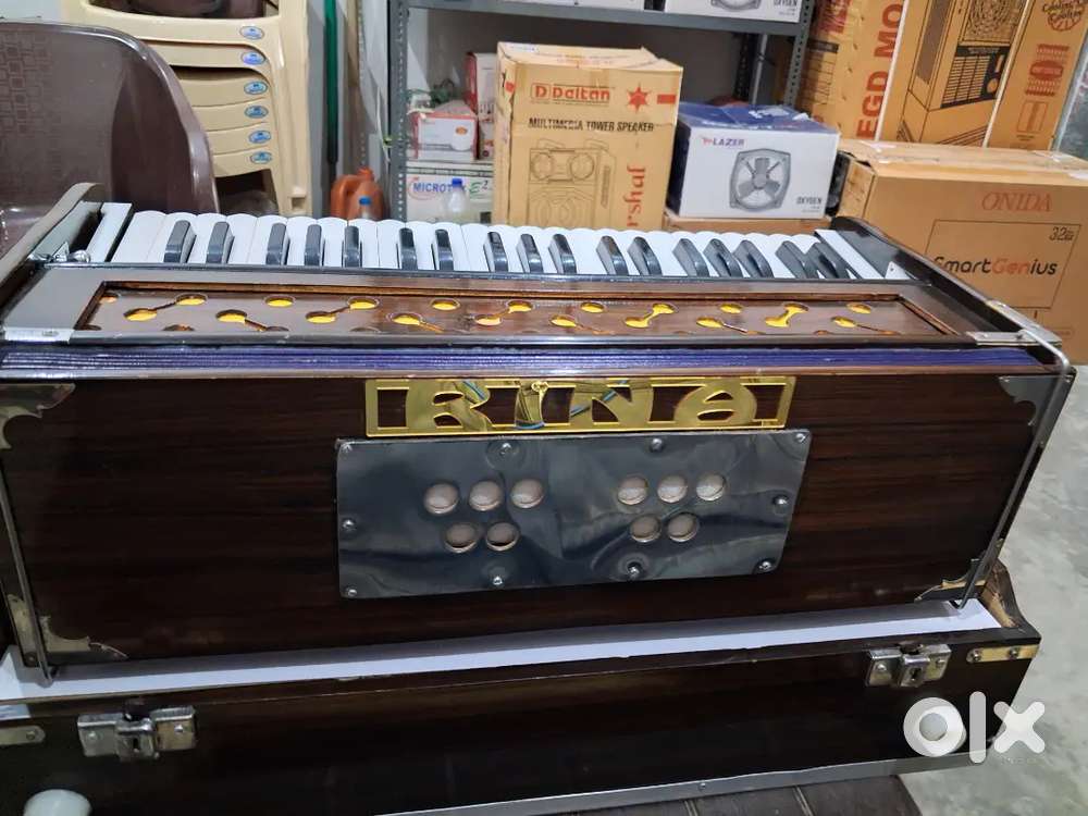 Rina Harmonium bass male khari kangi