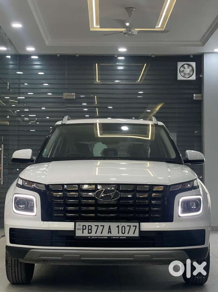 Hyundai Venue S (o) 1.2 Petrol Knight Edition, 2025, Petrol