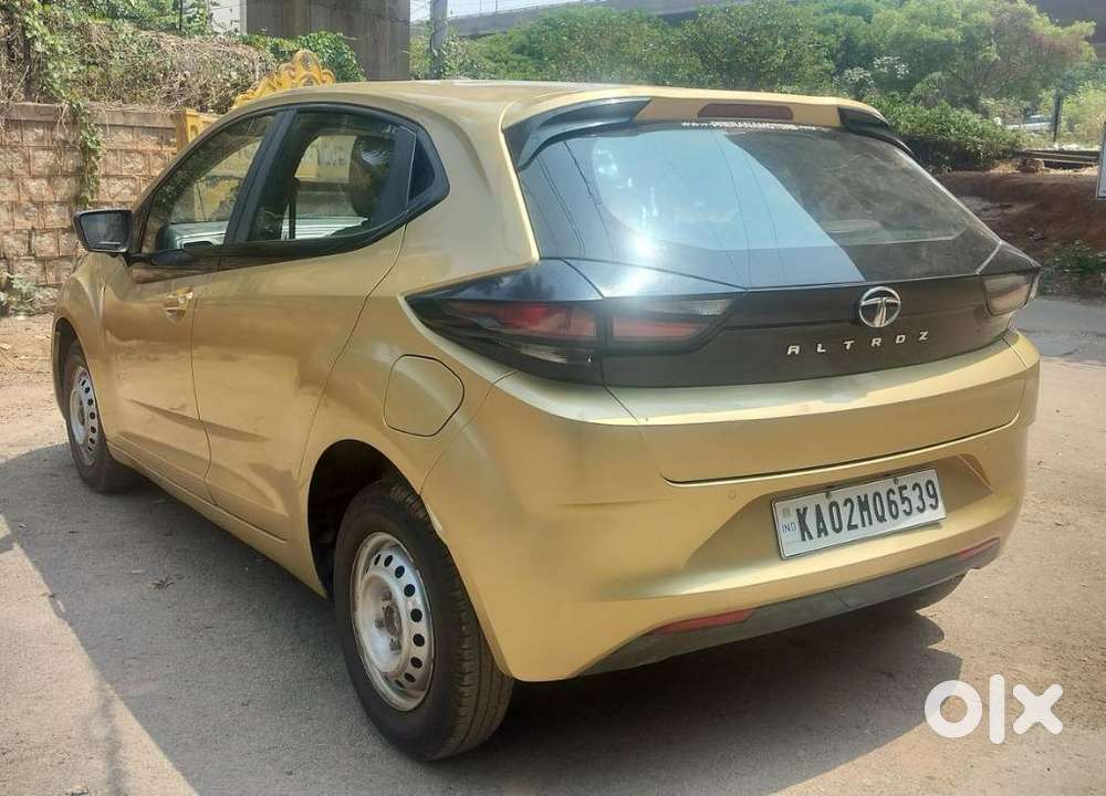 Tata Altroz 1.2 Xe, 2020, Petrol
