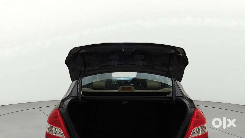 Maruti Suzuki Swift Dzire 1.2 Vxi Bsiv, 2016, Petrol