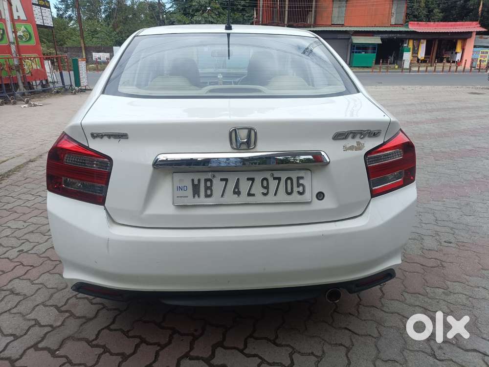 Honda City 1.5 V Mt Sunroof, 2013, Petrol