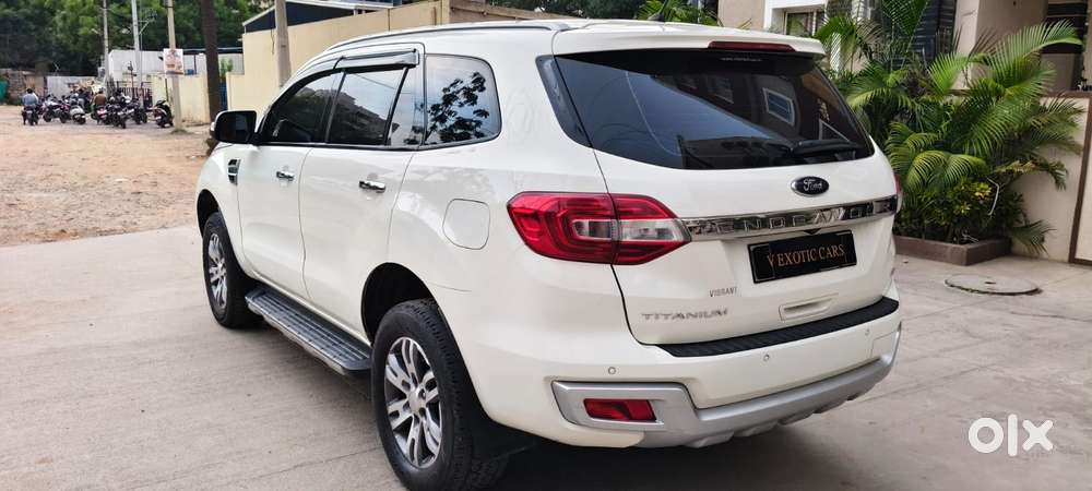 Ford Endeavour 3.2 Titanium 4x4 At, 2016, Diesel