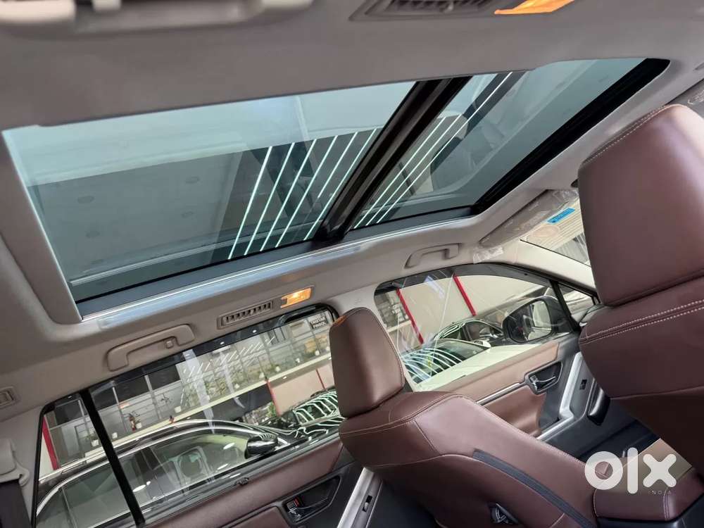 Toyota Innova Hycross, 2025, Petrol