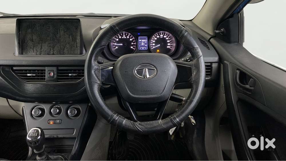 Tata Nexon 1.2 Revotron Xe, 2018, Petrol