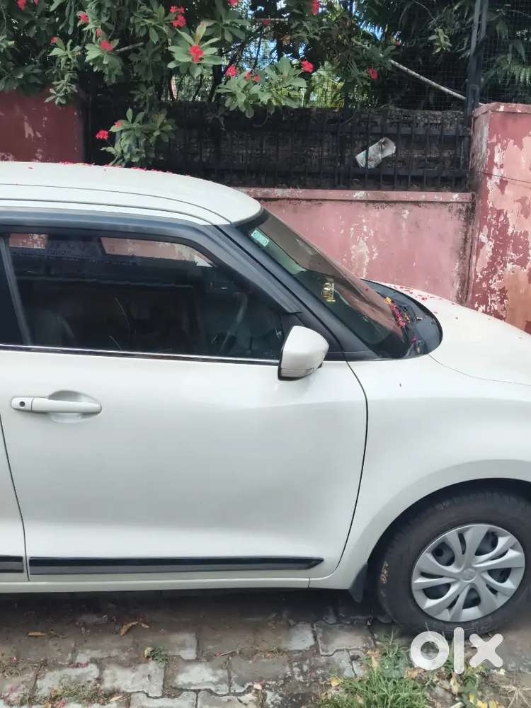 Maruti Swift 1.2 Vxi 2024