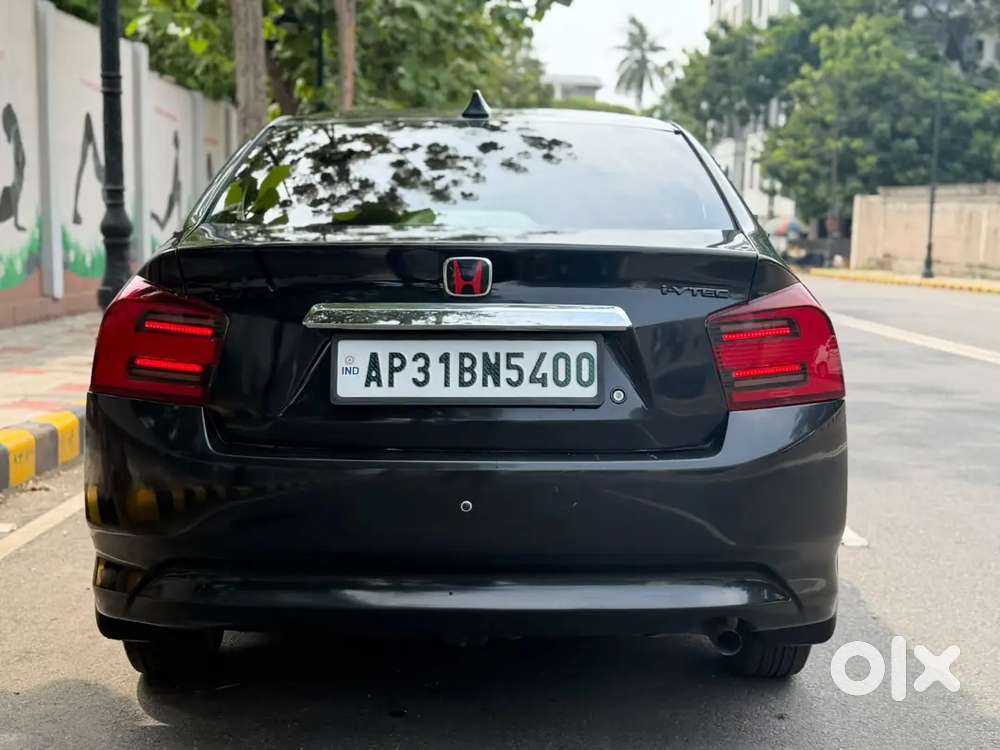 2011 Honda City I Vtech - Dark Edition