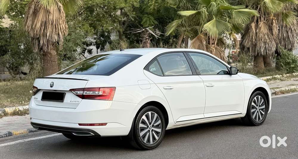 Skoda Superb Sportline 1.8, 2019, Petrol
