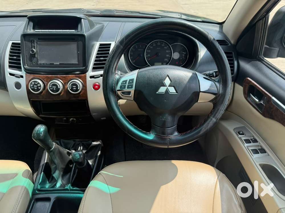 Mitsubishi Pajero Sport 2.5 Manual, 2015, Diesel