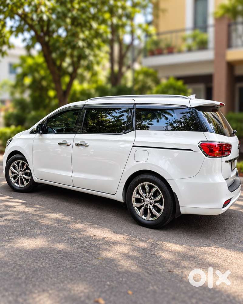 Kia Carnival Limousine 2021