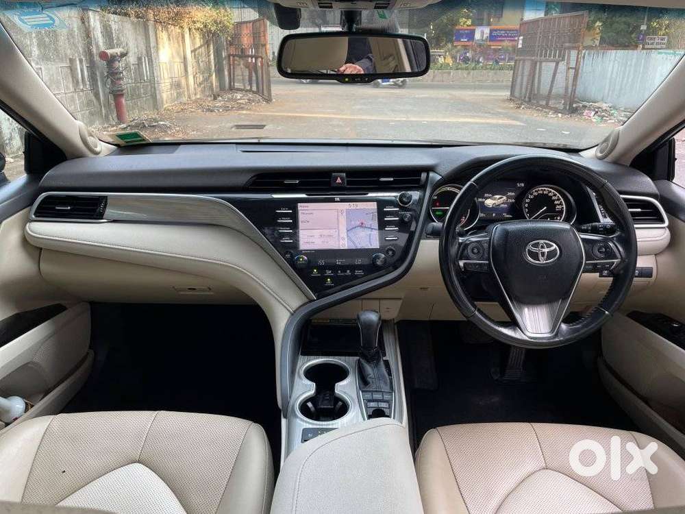 Toyota Camry Hybrid, 2020, Petrol